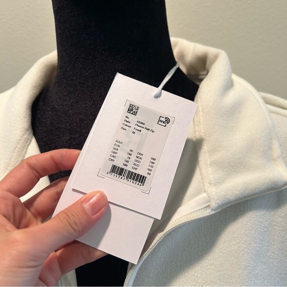 Rains Half-Zip Men’s Pullover Fleece Jacket NWT - Picture 4 of 8